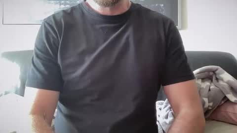Snapshot of liamnilod chatting on 04.18.26 Chris online show from 04.18.26