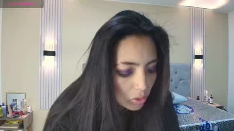 L I A M O N R O E online show from 09.29.25