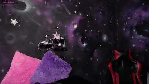 Snapshot of liamonteverde chatting on 12.05.25 Lia online show from 12.05.25