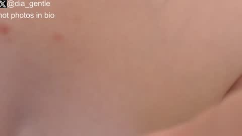 Snapshot of lian004 chatting on 12.24.24 Dia and Julian online show from 12.24.24