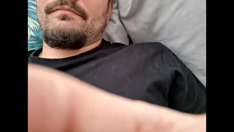 Snapshot of lian5602 chatting on 10.15.25 LiamCross online show from 10.15.25