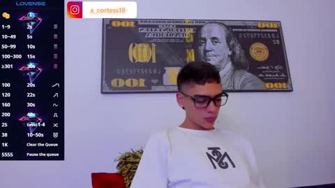 Snapshot of lian_23_ chatting on 12.03.24 online show from 12.03.24