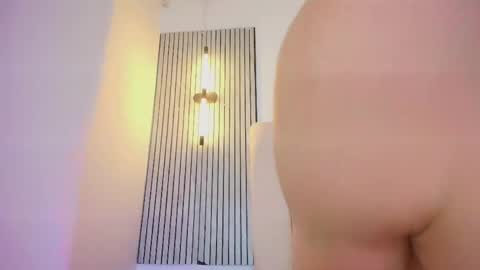 lian_cameron online show from 04.07.26