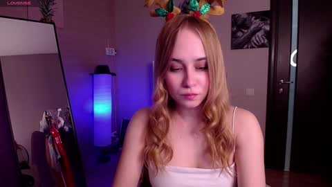 Snapshot of liana_bright chatting on 12.26.24 Liana online show from 12.26.24