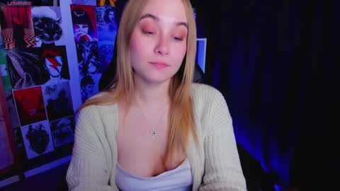 Snapshot of liana_bright chatting on 01.10.25 Liana online show from 01.10.25