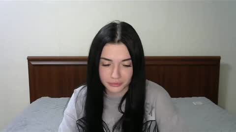 liana_diva online show from 03.03.25