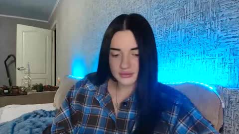 liana_diva online show from 12.04.25