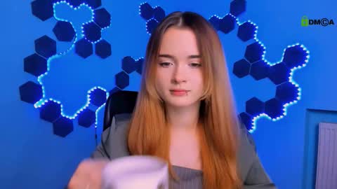 Little Liana  online show from 11.30.25