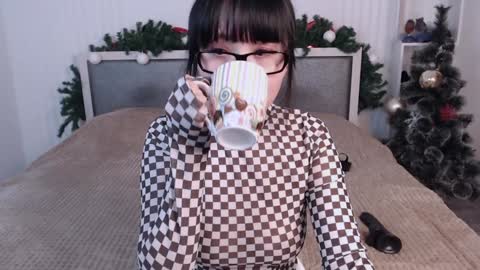 Snapshot of lianayun chatting on 01.10.25 Liana online show from 01.10.25