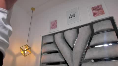 lianfox_ online show from 04.20.26