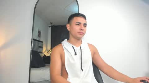 Snapshot of lianfox_ chatting on 05.28.26 lianfox_ online show from 05.28.26