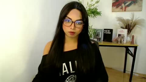 Snapshot of lianna_fox69 chatting on 06.25.26 CALL ME LIANNA online show from 06.25.26
