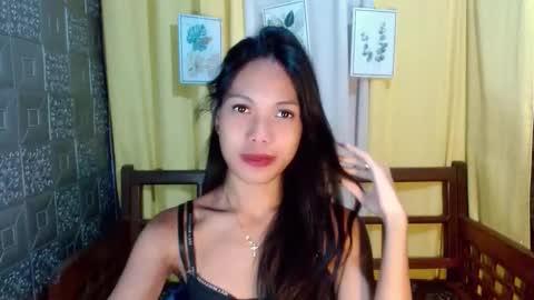 Snapshot of lianne_cum chatting on 05.19.26 Ms LIANNE online show from 05.19.26