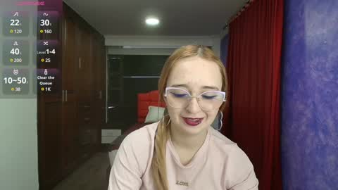 Lia Roberts online show from 12.28.24
