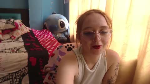 Lia Roberts online show from 02.10.25