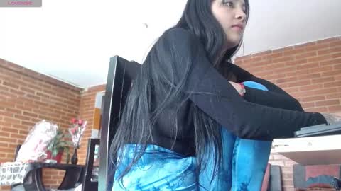 Liarouse04 online show from 02.20.26