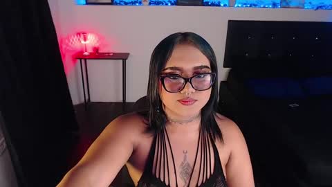 LiaScarlett online show from 12.23.24