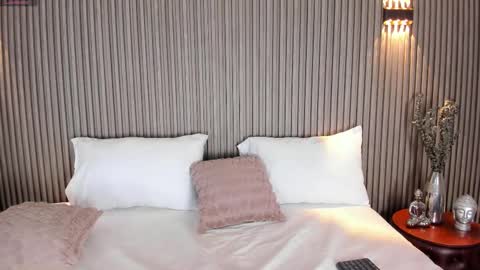  LIA TINK  online show from 03.12.25