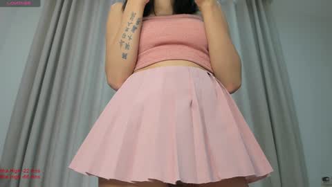 Snapshot of liavee chatting on 01.07.25 Lia online show from 01.07.25