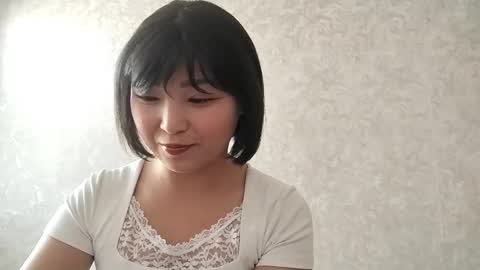 Snapshot of libbiepostlethwaite chatting on 06.03.26 Molly online show from 06.03.26