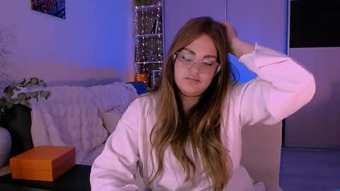 Snapshot of libra_mia chatting on 09.17.25 libra_mia online show from 09.17.25