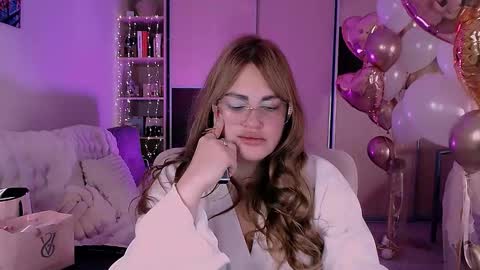 Snapshot of libra_mia chatting on 10.07.25 libra_mia online show from 10.07.25