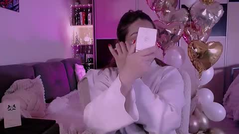 Snapshot of libra_mia chatting on 10.14.25 libra_mia online show from 10.14.25