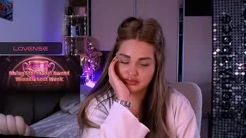 libra_mia online show from 12.13.25