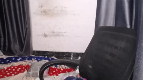 Snapshot of lick_pussyjuice chatting on 02.04.25 kimani online show from 02.04.25