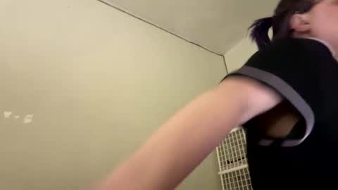 AllieAustyn online show from 02.23.25