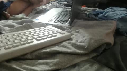 lickurlipz1 online show from 12.28.24