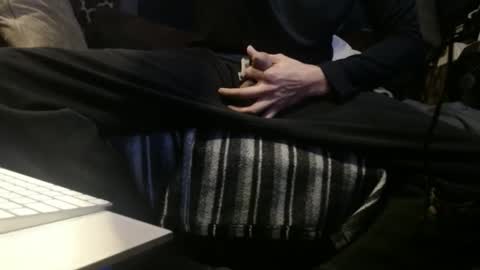 lickurlipz1 online show from 12.02.25