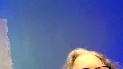 Snapshot of lickyouryoni chatting on 12.28.24 LickYourYoni online show from 12.28.24