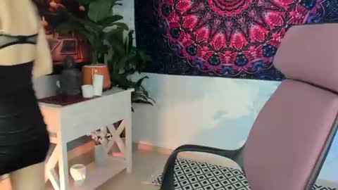 Hey My name is Lida online show from 06.30.26