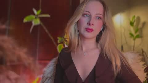 Snapshot of lierie chatting on 03.01.26 its my birthday today so im offline but id be so happy if you felt like sending me a birthday love while im away online show from 03.01.26