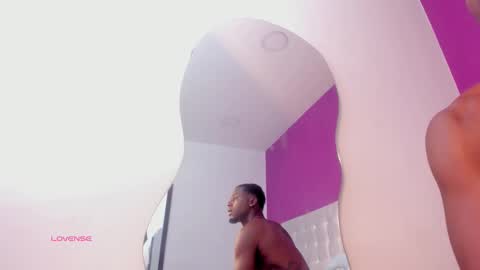 lievelinng online show from 09.17.25