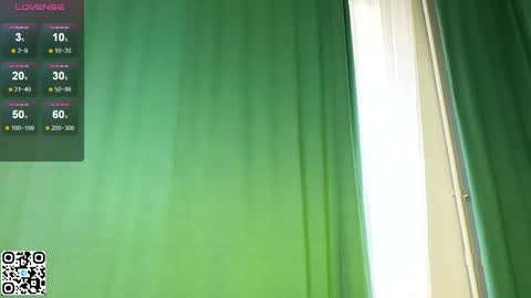 Snapshot of lif__love chatting on 04.30.26 Olivia online show from 04.30.26