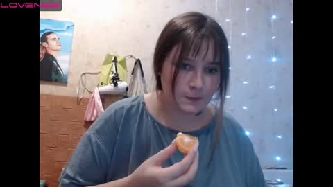 Snapshot of light_lunaa chatting on 12.13.24 light_lunaa online show from 12.13.24