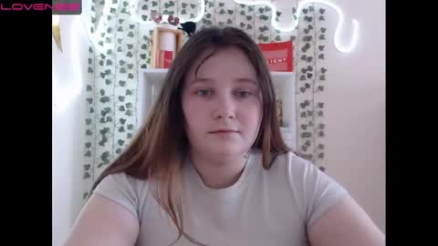 Snapshot of light_lunaa chatting on 01.12.25 light_lunaa online show from 01.12.25