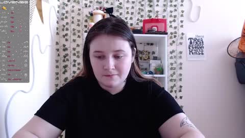 Snapshot of light_lunaa chatting on 02.07.25 light_lunaa online show from 02.07.25
