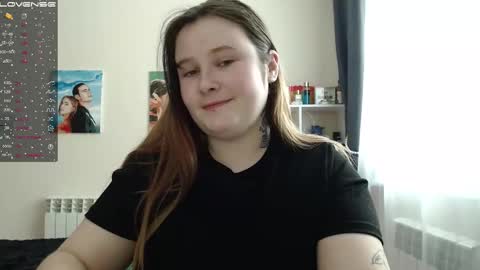 Snapshot of light_lunaa chatting on 02.12.25 light_lunaa online show from 02.12.25