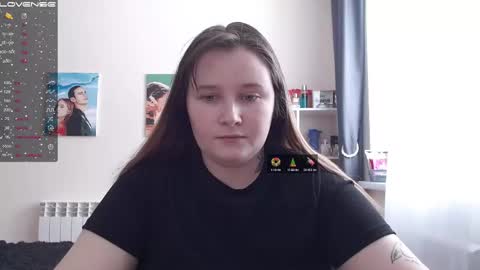 Snapshot of light_lunaa chatting on 02.13.25 light_lunaa online show from 02.13.25