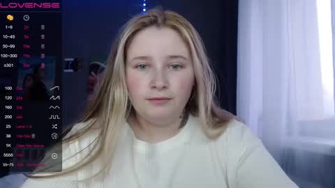 light_lunaa online show from 11.03.25