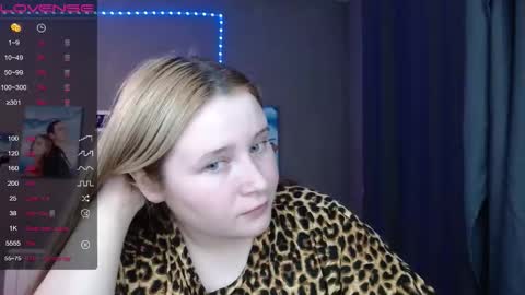 light_lunaa online show from 11.20.25