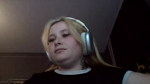 light_lunaa online show from 07.15.26