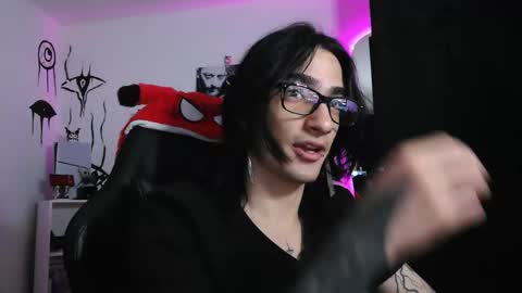 Ezio online show from 12.20.25