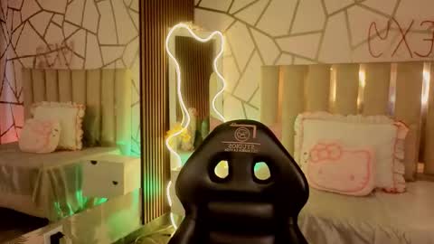 LIHIAN online show from 03.12.26