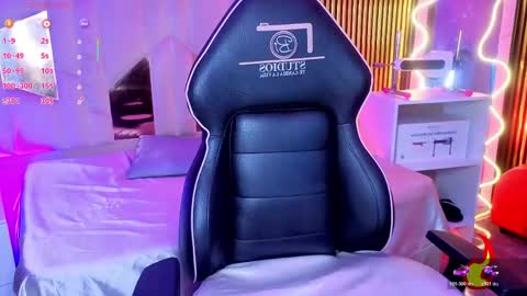 LIHIAN online show from 04.19.26