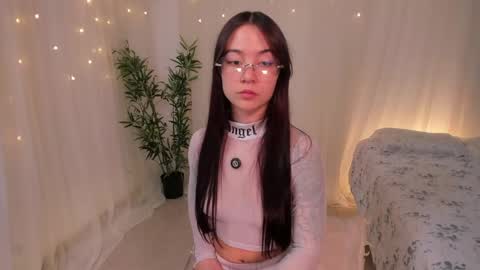 Snapshot of liia_sweett chatting on 05.13.26 Lia Sweet online show from 05.13.26