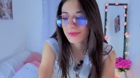 Snapshot of liiaa__7 chatting on 06.26.26 liiaa online show from 06.26.26